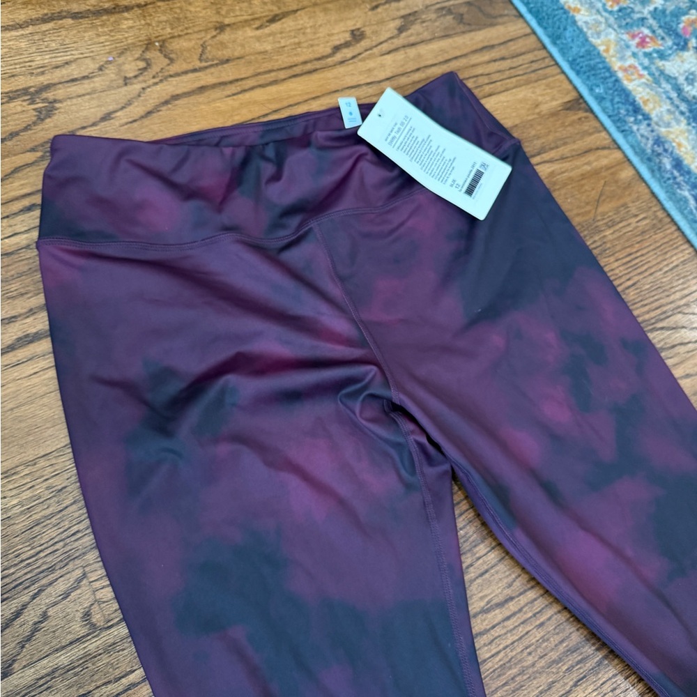 lululemon athletica Deep Burgundy & Black Tie-Dye Leggings - Picture 3 of 5